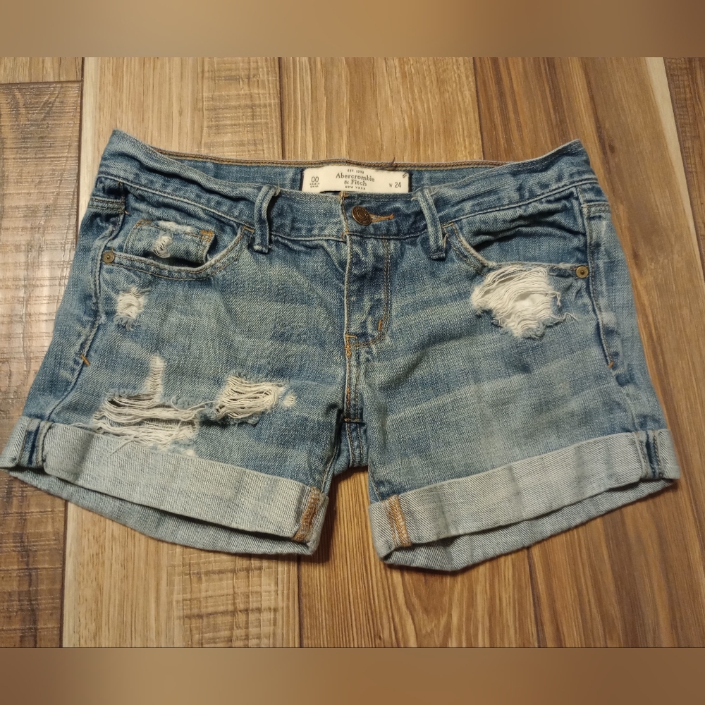 Abercrombie & Fitch Denim Distressed Women Shorts